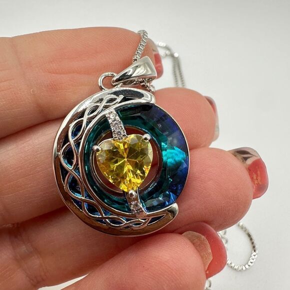 NIB, Redbee 18k GP, white gold over s925, Moon and yellow Heart necklace! - Picture 3 of 13